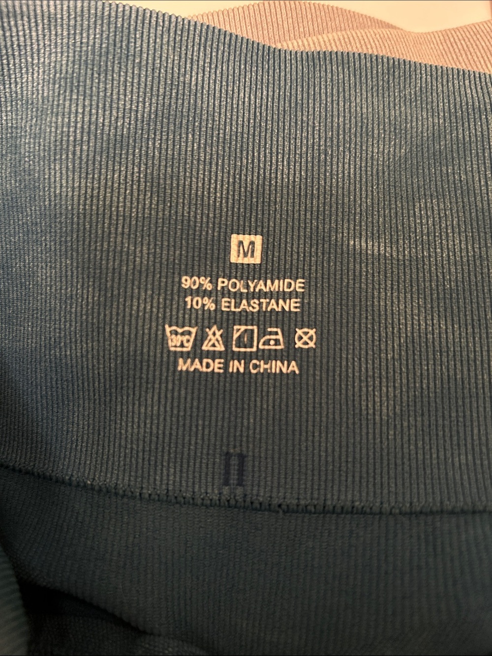 Woman’s Active Leggings - Picture 4 of 4